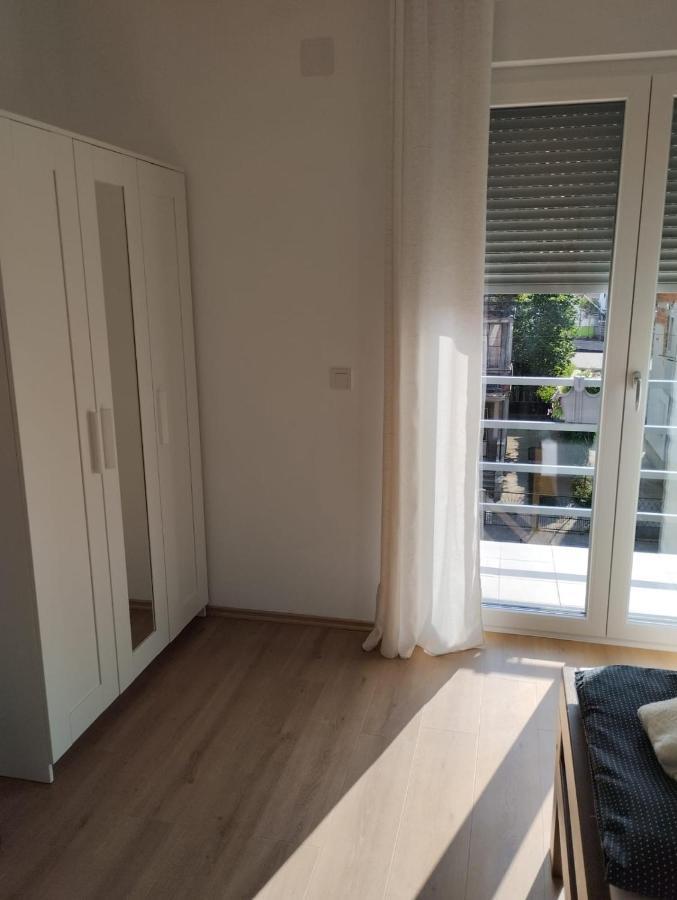 Apartman Zagreb , With Balcony And Free Parking Exterior photo