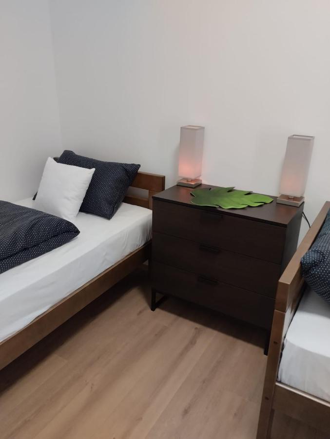 Apartman Zagreb , With Balcony And Free Parking Exterior photo
