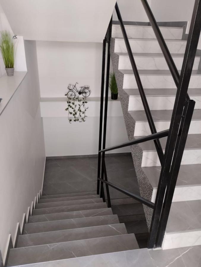 Apartman Zagreb , With Balcony And Free Parking Exterior photo