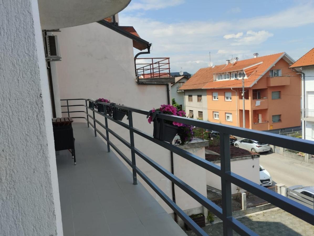 Apartman Zagreb , With Balcony And Free Parking Exterior photo