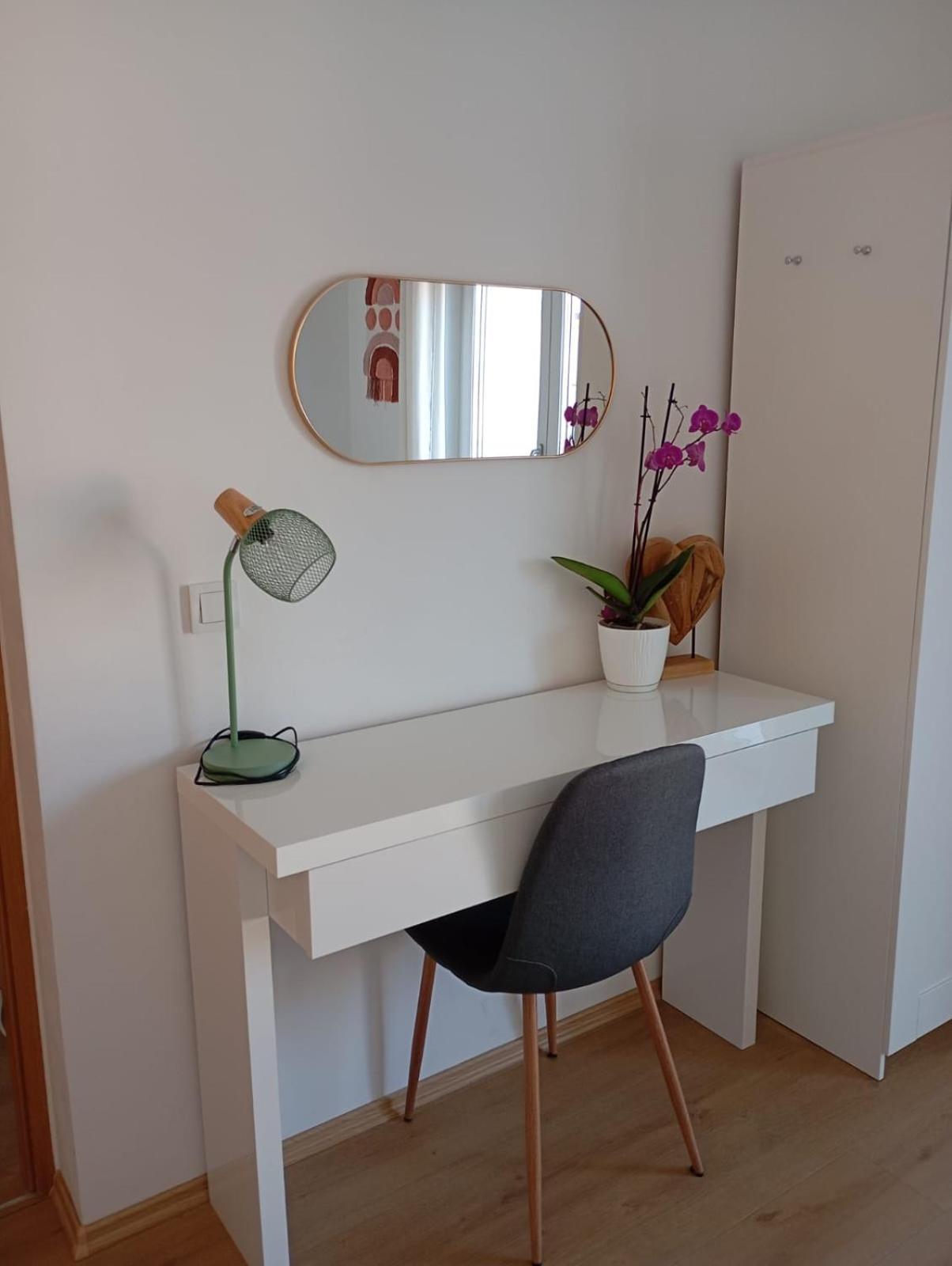 Apartman Zagreb , With Balcony And Free Parking Exterior photo