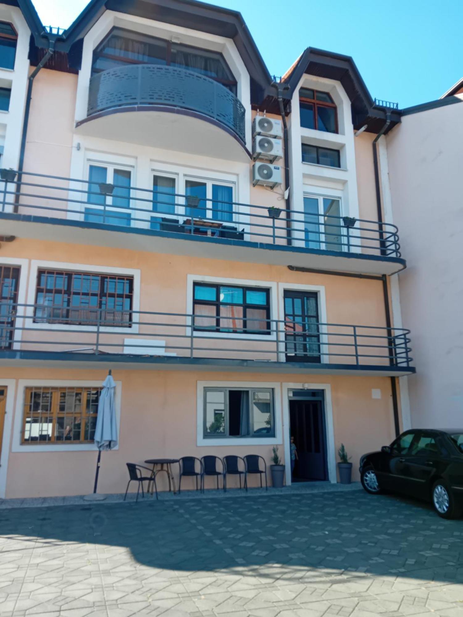 Apartman Zagreb , With Balcony And Free Parking Exterior photo